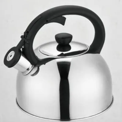 Czy czarne dzbanki na herbatę wpływają na aromat herbaty?